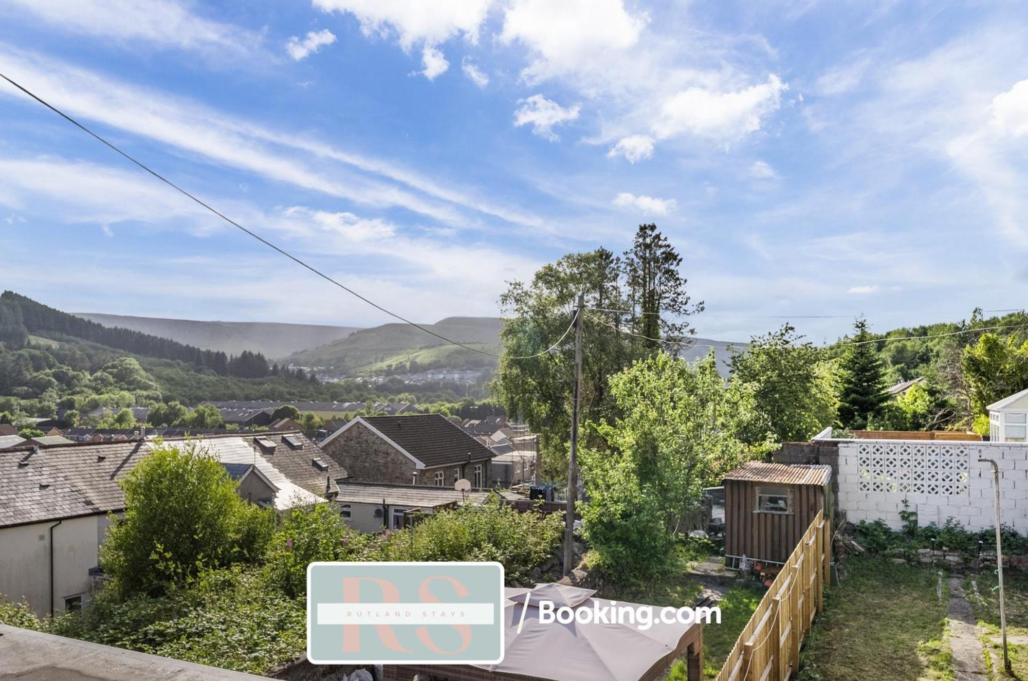 Contractors Accommodation South Wales By Rutland Stays Short Lets & Serviced Accommodation Pentre Treorky ภายนอก รูปภาพ
