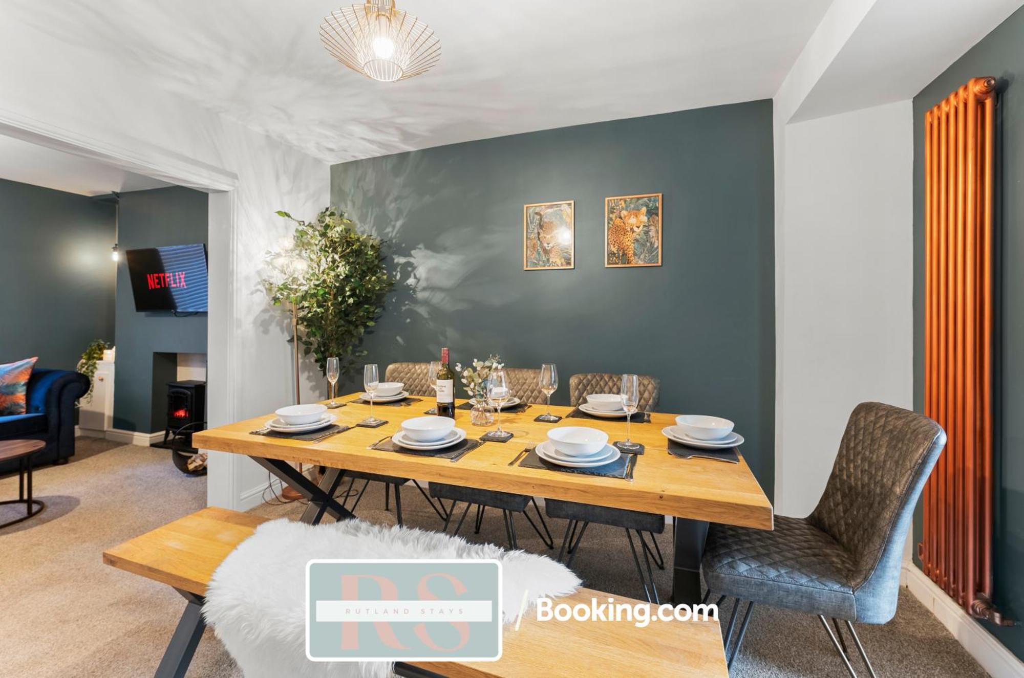 Contractors Accommodation South Wales By Rutland Stays Short Lets & Serviced Accommodation Pentre Treorky ภายนอก รูปภาพ